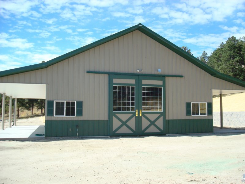horse-barn-stables-05