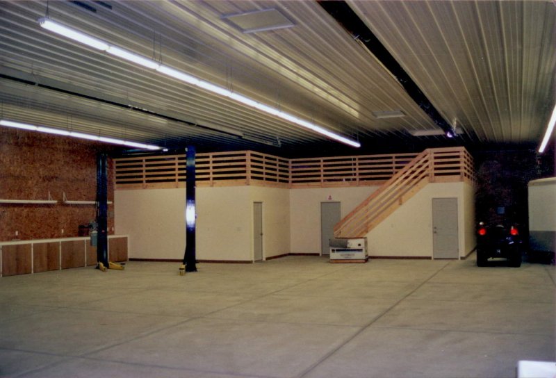 large-shed-construction-interior-03
