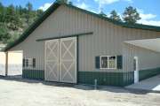 horse-barn-stables-01